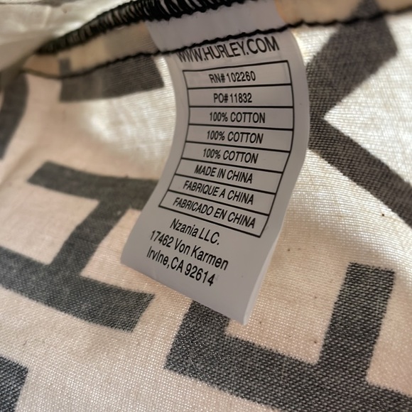 Hurley Graphic Cotton Tote Bag in Natural with Black/Red Print. NWT - Picture 6 of 9